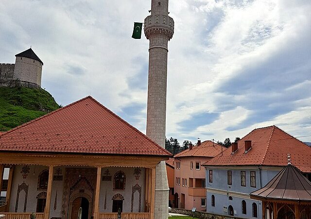 Ferhat_pašina_džamija_u_Tešnju_04